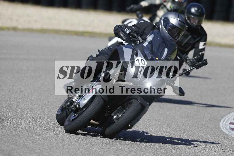 /01 02.04.2026 MAZ ADR/Gruppe gelb Gruppe gruen/10